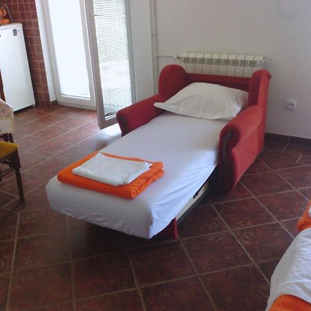 Apartments Mitrovic Podlicak スヴェティ・ステファン 部屋 写真